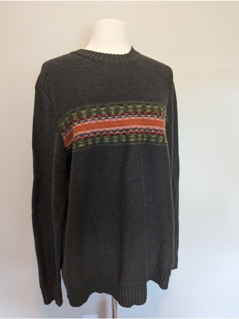 Vintage Fieldgear LambWool Sweater W/ Multicolor Pattern Crewneck Large